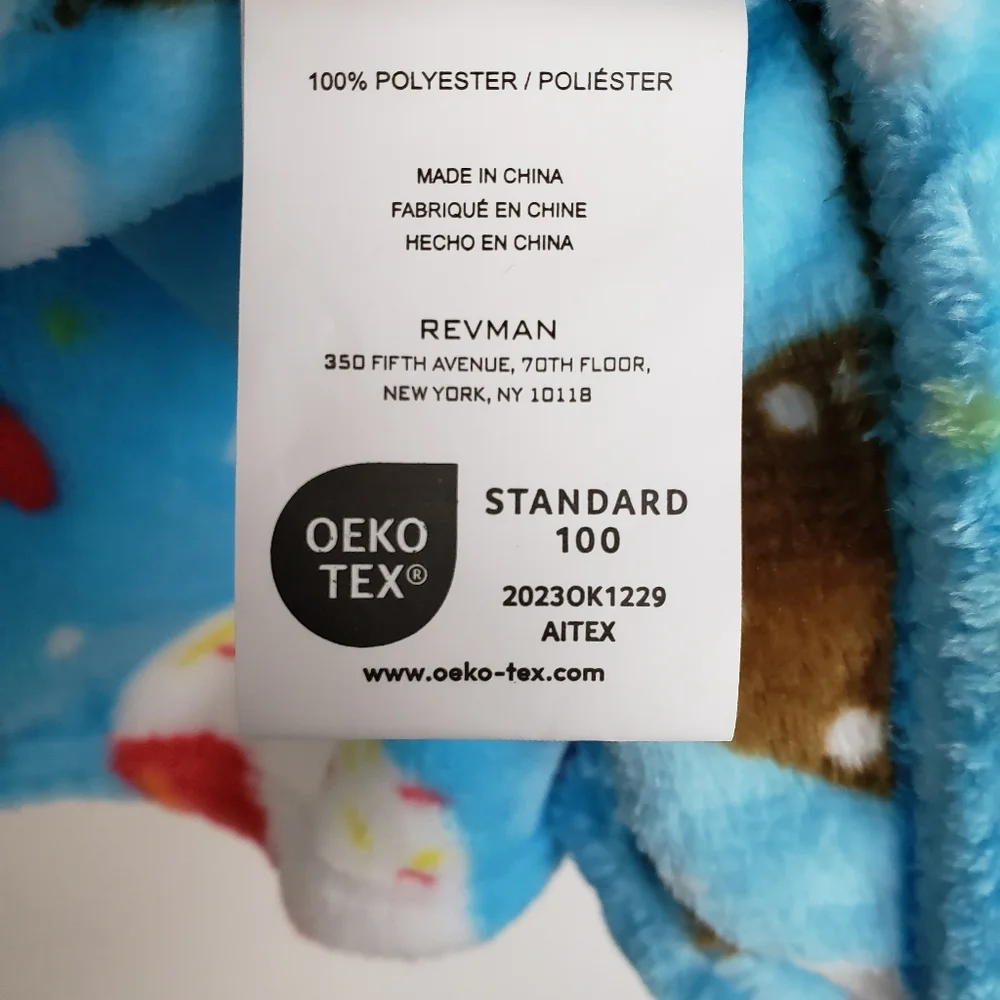 Betsey Johnson Junk Food Yum Yum Ultra Soft Plush Throw Blanket 50in X 60in